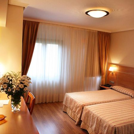 Hotel Las Anclas เอล อัสตีเญโร ภายนอก รูปภาพ