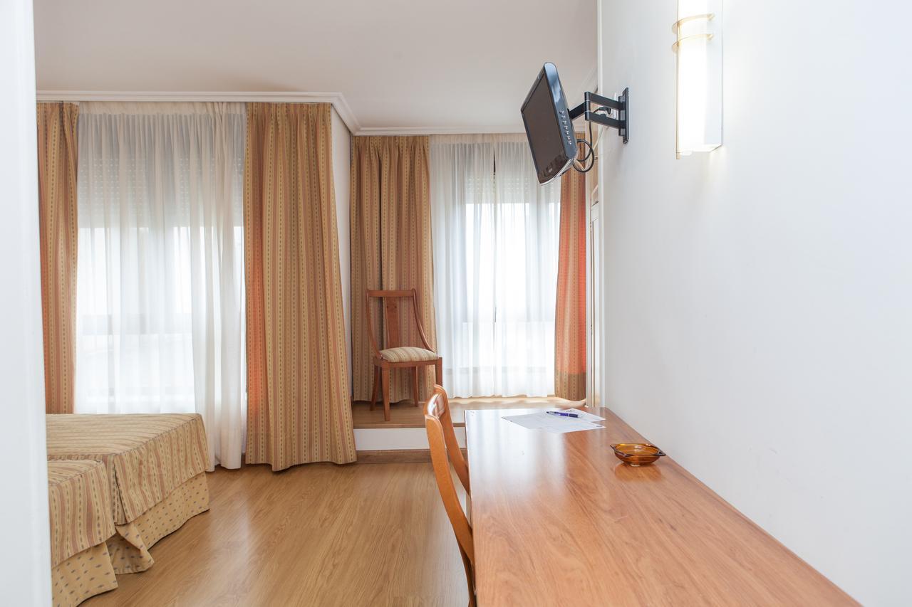 Hotel Las Anclas เอล อัสตีเญโร ภายนอก รูปภาพ