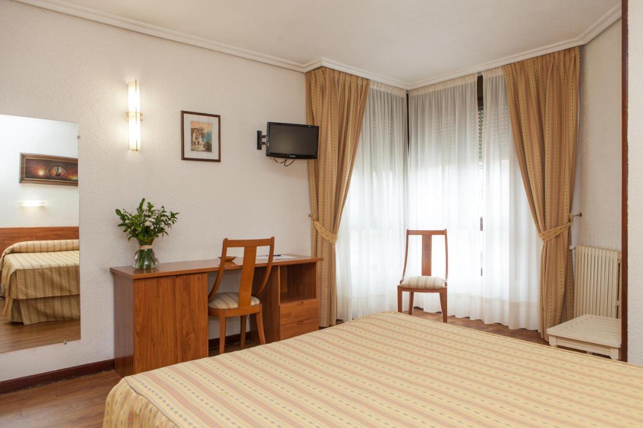 Hotel Las Anclas เอล อัสตีเญโร ภายนอก รูปภาพ