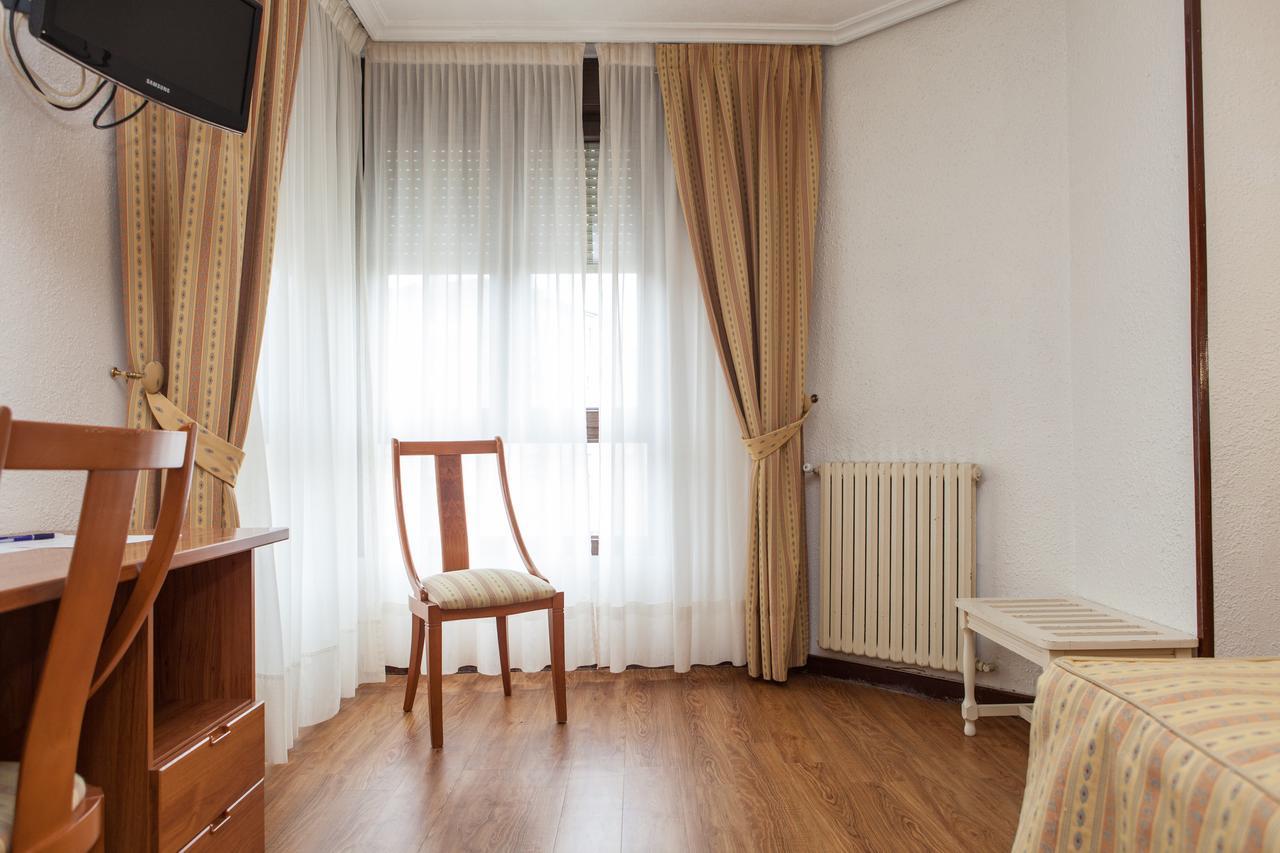 Hotel Las Anclas เอล อัสตีเญโร ภายนอก รูปภาพ