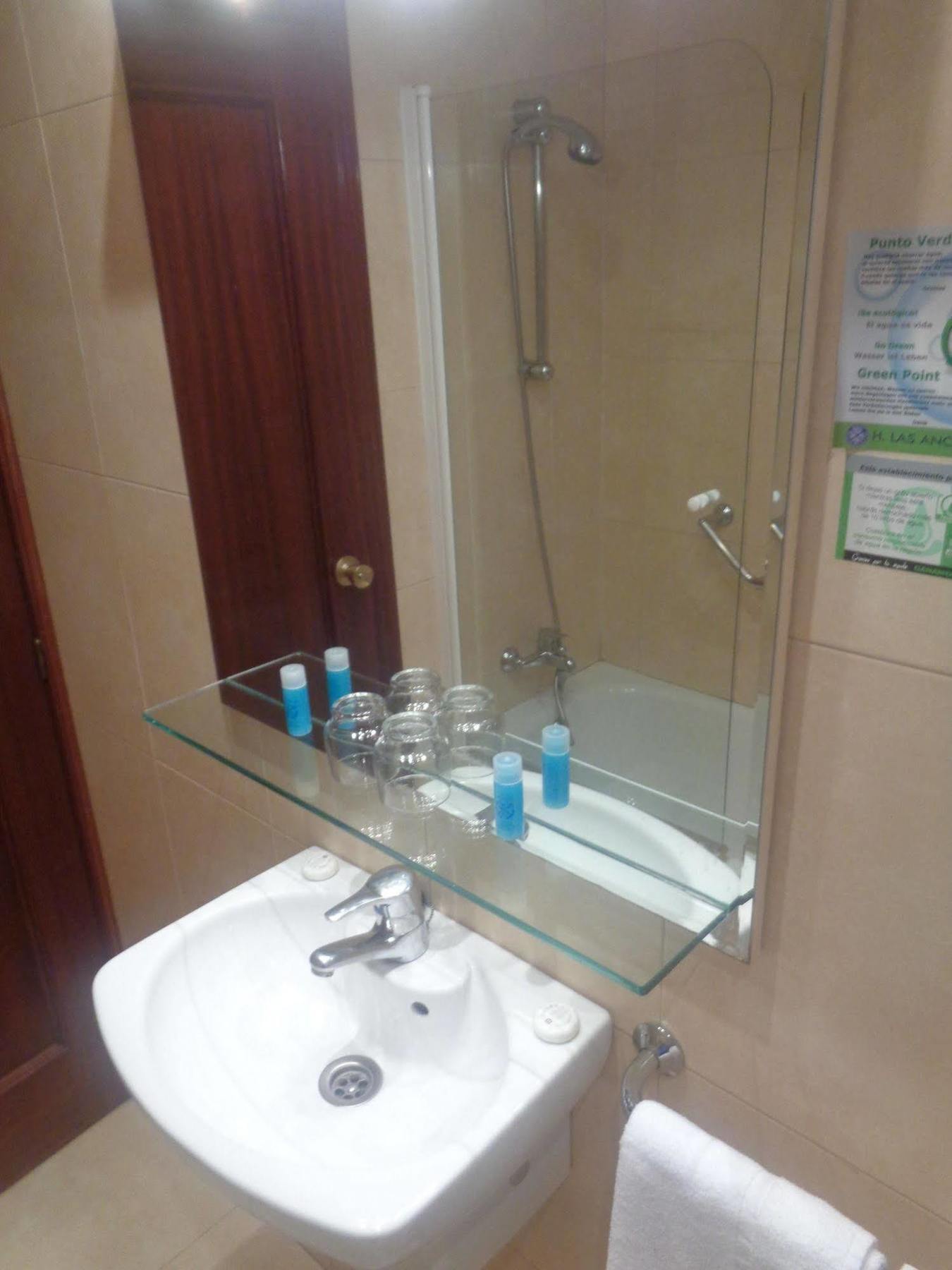 Hotel Las Anclas เอล อัสตีเญโร ภายนอก รูปภาพ